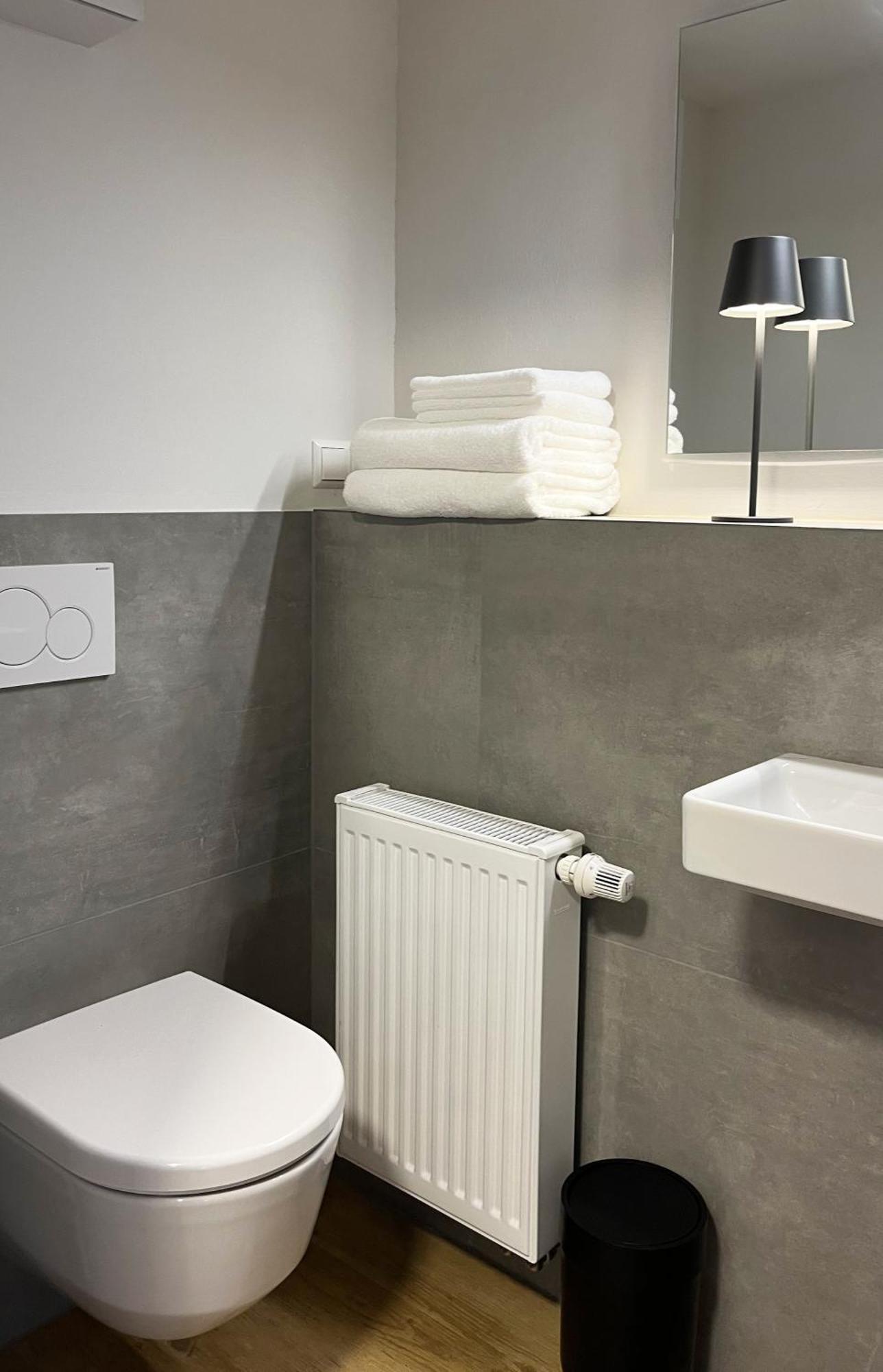 Kolberg Studio - Moderne Ferienwohnung In บอพพาร์ด ภายนอก รูปภาพ